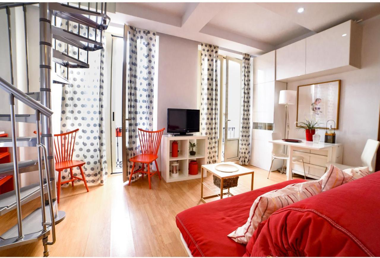 Sea & Wave Capitan Charming Duplex Apartment มาลากา ภายนอก รูปภาพ